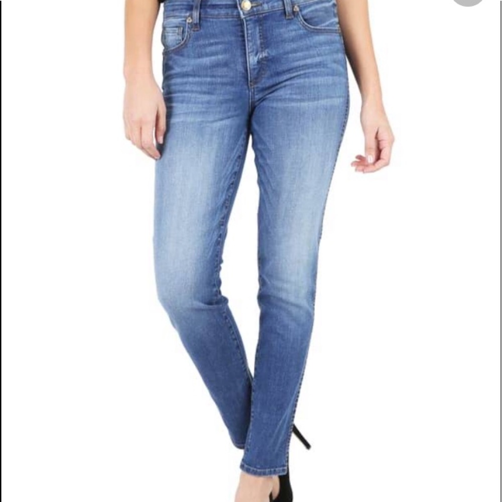 SOLD!    APP WONT UPDATE! KUT from the Kloth DianaJean